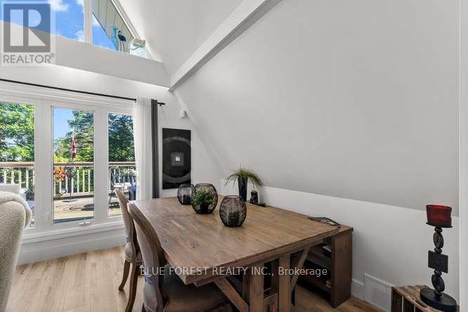 7424 Dolway Drive, Lambton Shores, Ontario  N0M 2L0 - Photo 21 - X13447876