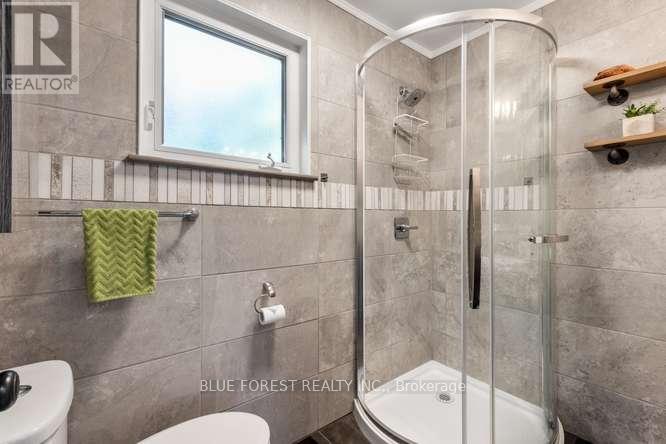 7424 Dolway Drive, Lambton Shores, Ontario  N0M 2L0 - Photo 27 - X13447876