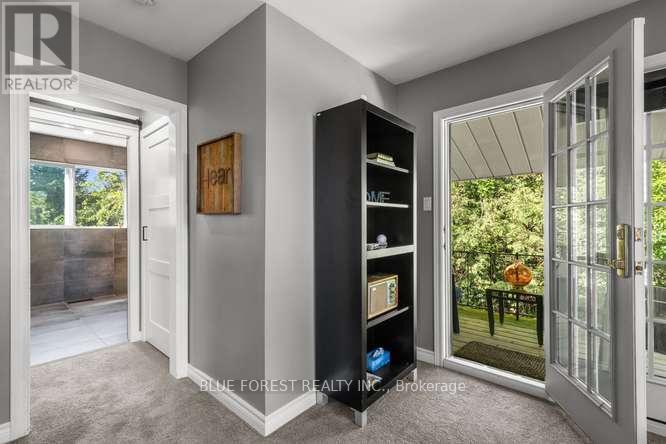 7424 Dolway Drive, Lambton Shores, Ontario  N0M 2L0 - Photo 33 - X13447876