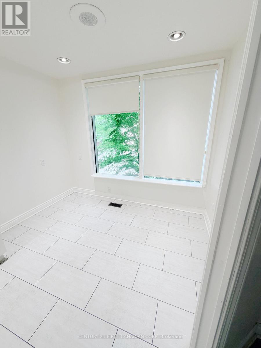 Main Level - 281 Oxford Street E, London East, Ontario  N6A 1V3 - Photo 10 - X13447984
