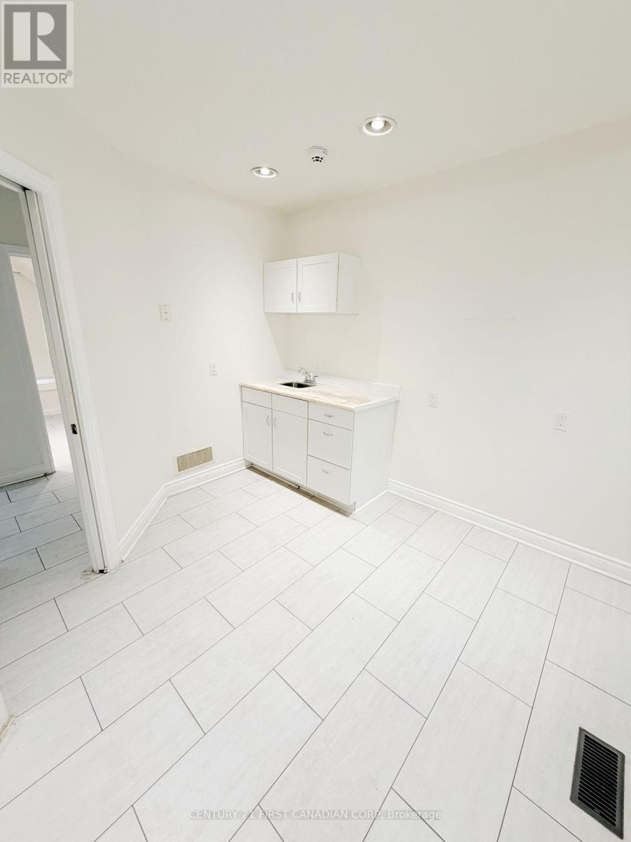 Main Level - 281 Oxford Street E, London East, Ontario  N6A 1V3 - Photo 11 - X13447984