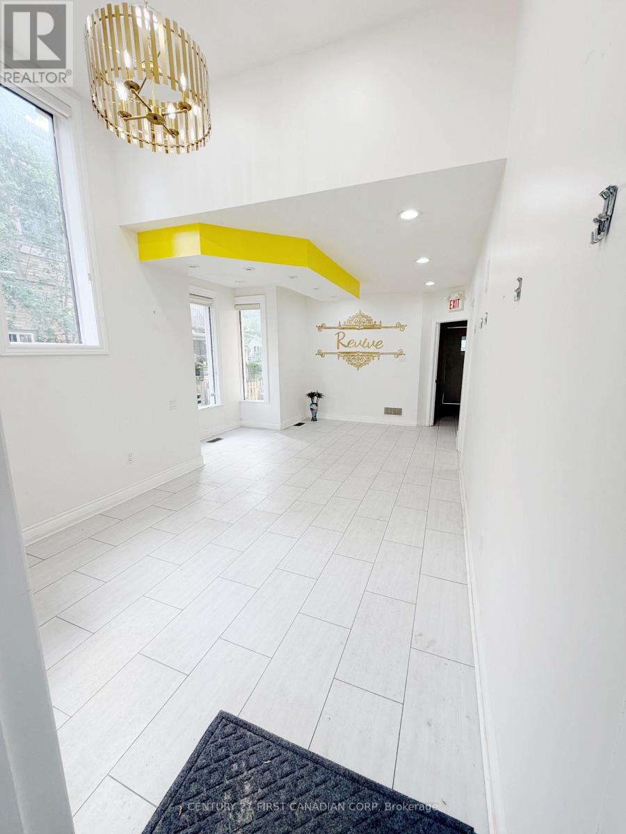Main Level - 281 Oxford Street E, London East, Ontario  N6A 1V3 - Photo 3 - X13447984