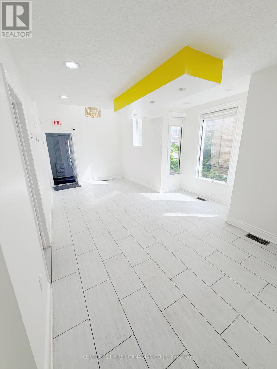 Main Level - 281 Oxford Street E, London East, Ontario  N6A 1V3 - Photo 4 - X13447984
