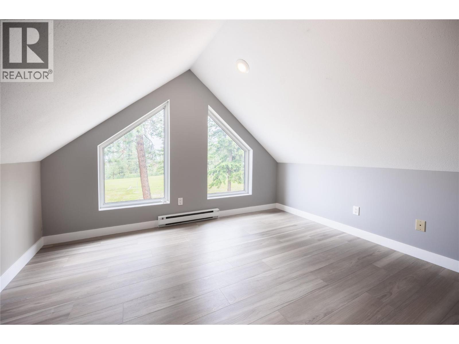 Listing image 36