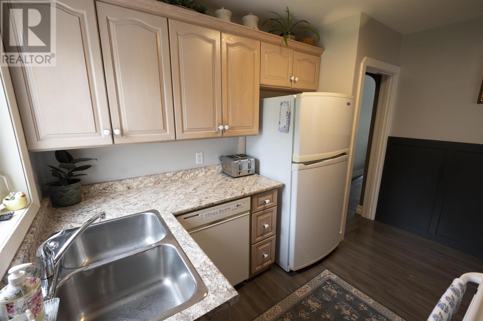 367 Empire Avenue East, Thunder Bay, Ontario  P7E 4S2 - Photo 13 - TB2601518