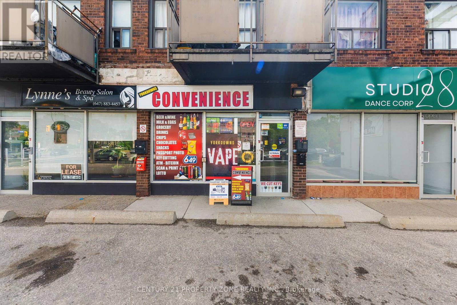4119 BATHURST STREET, Toronto, Ontario