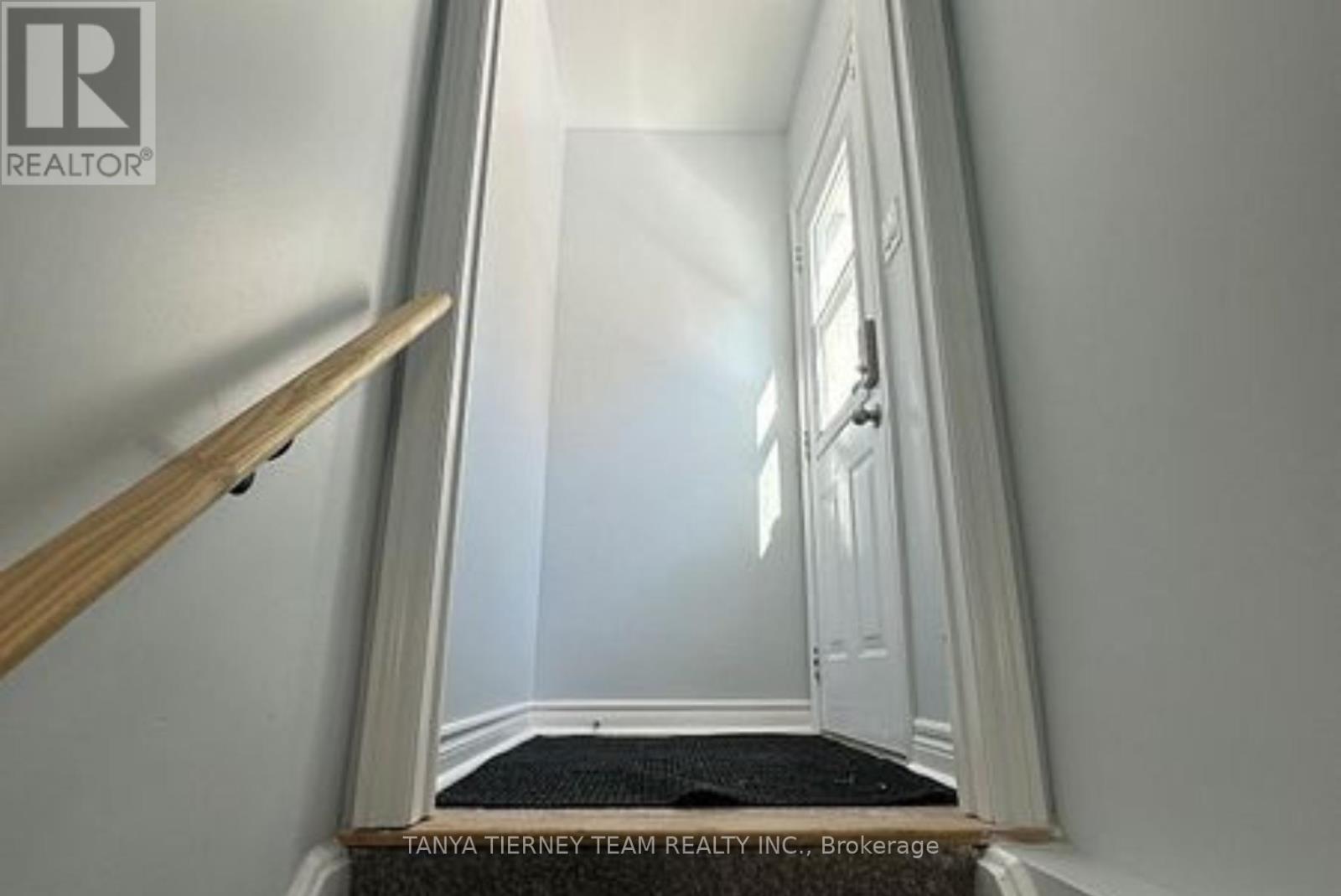373 Carnwith Drive E, Whitby, Ontario  L1M 2M1 - Photo 3 - E13012094