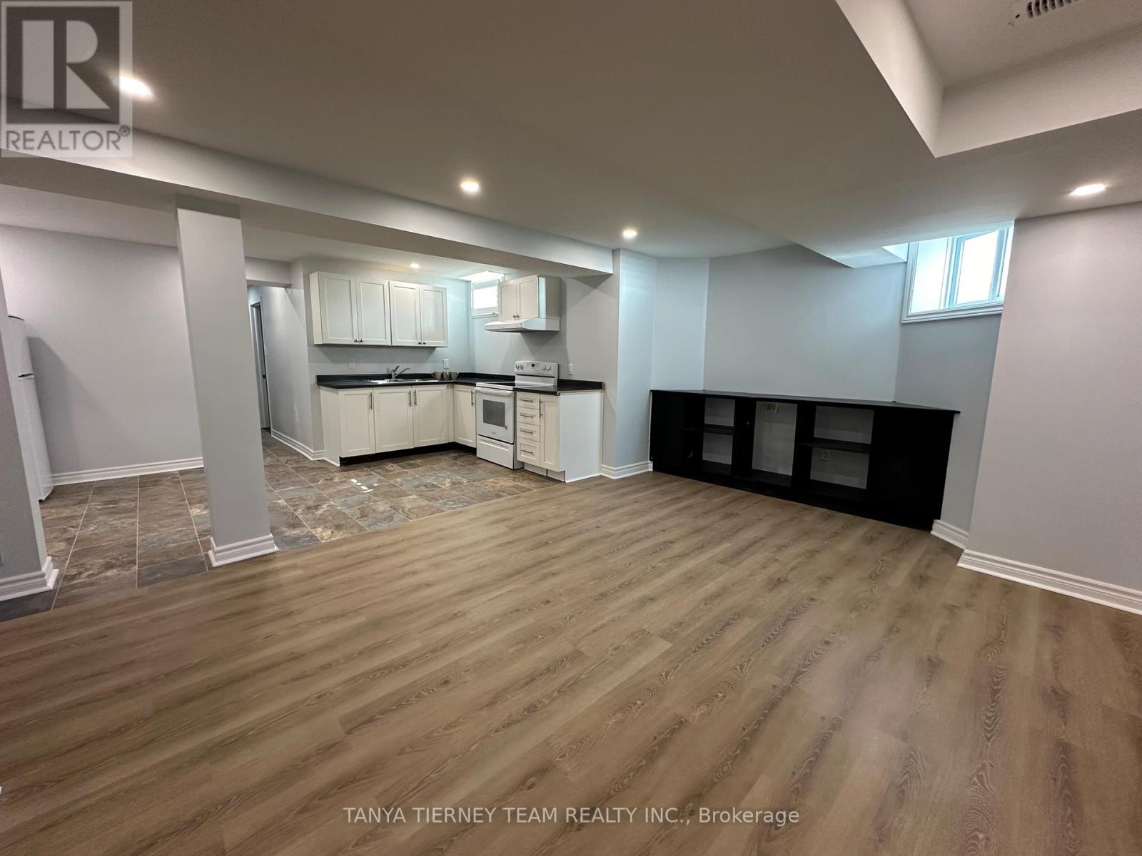 373 Carnwith Drive E, Whitby, Ontario  L1M 2M1 - Photo 4 - E13012094