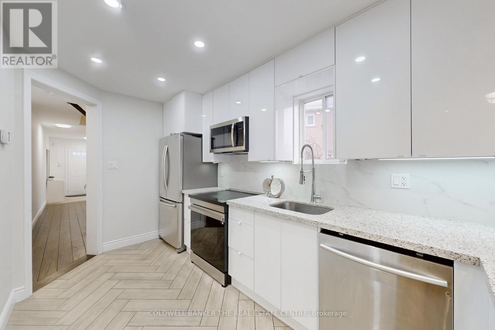 217 Stonebriar Drive N, Vaughan, Ontario  L6A 4A3 - Photo 9 - N12797458