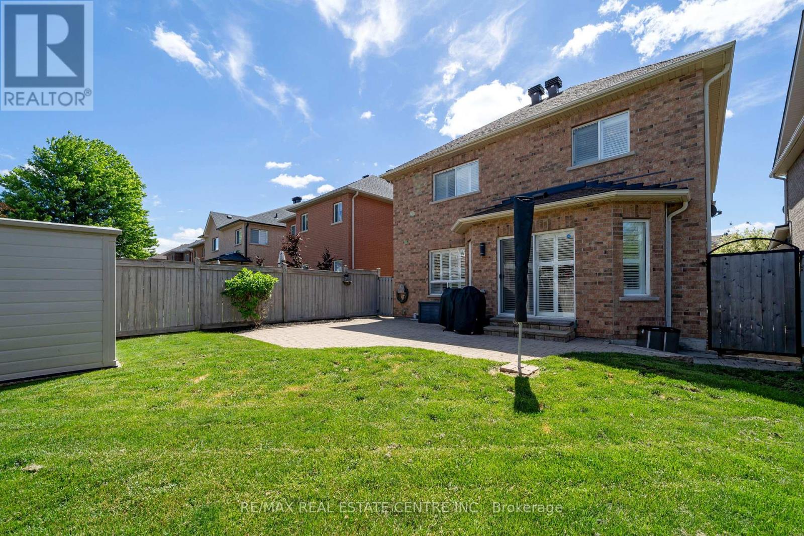 27 Milfoil Street, Halton Hills, Ontario  L7G 6M5 - Photo 21 - W13446226
