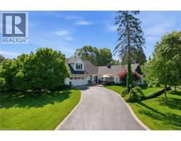 549 ANN Avenue, Burlington, Ontario
