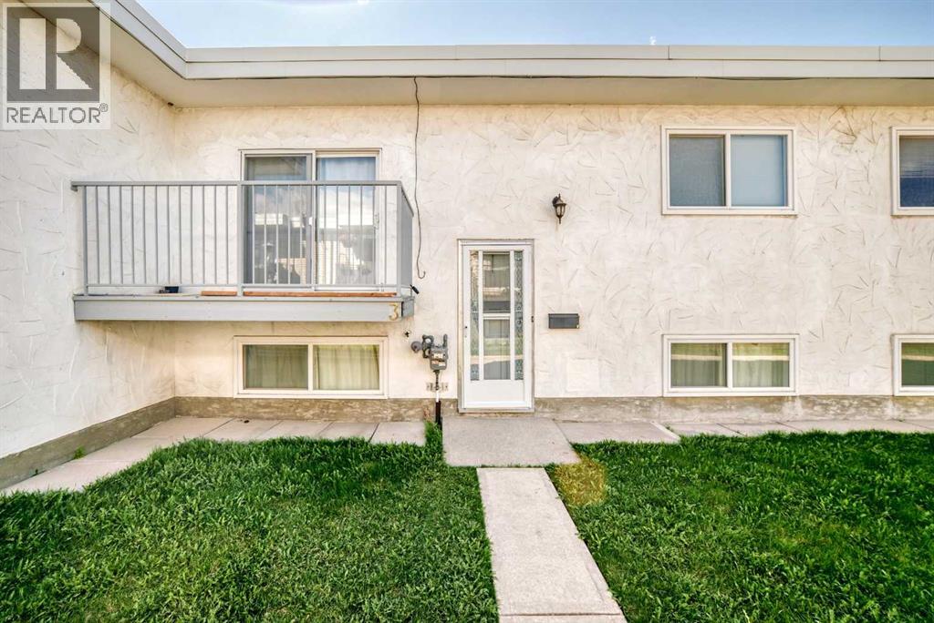 3, 4503 75 Street NW, Calgary, Alberta