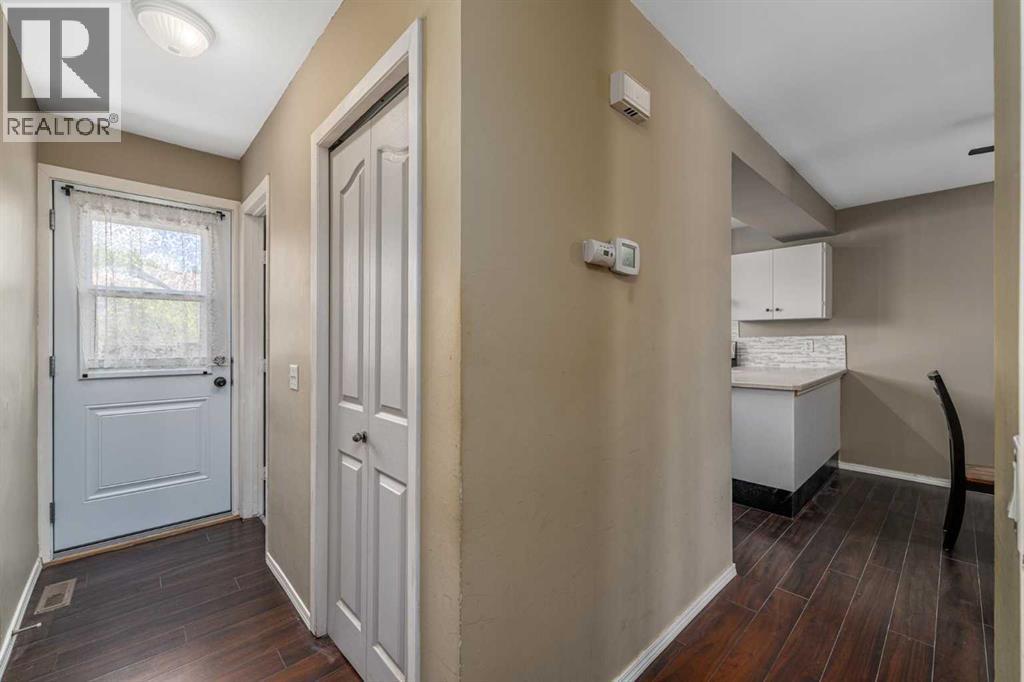 12 Woodhill Road Sw, Calgary, Alberta  T2W 3P2 - Photo 13 - A2320610
