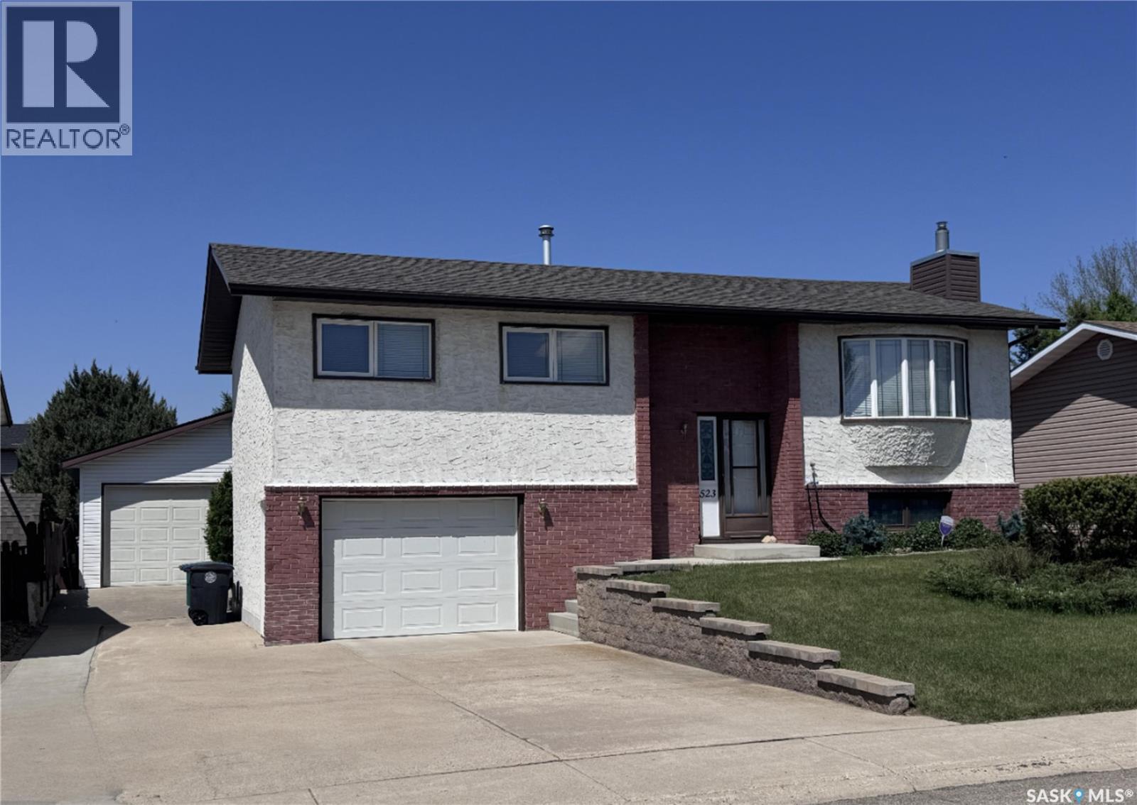 523 8th AVENUE W, Biggar, Saskatchewan