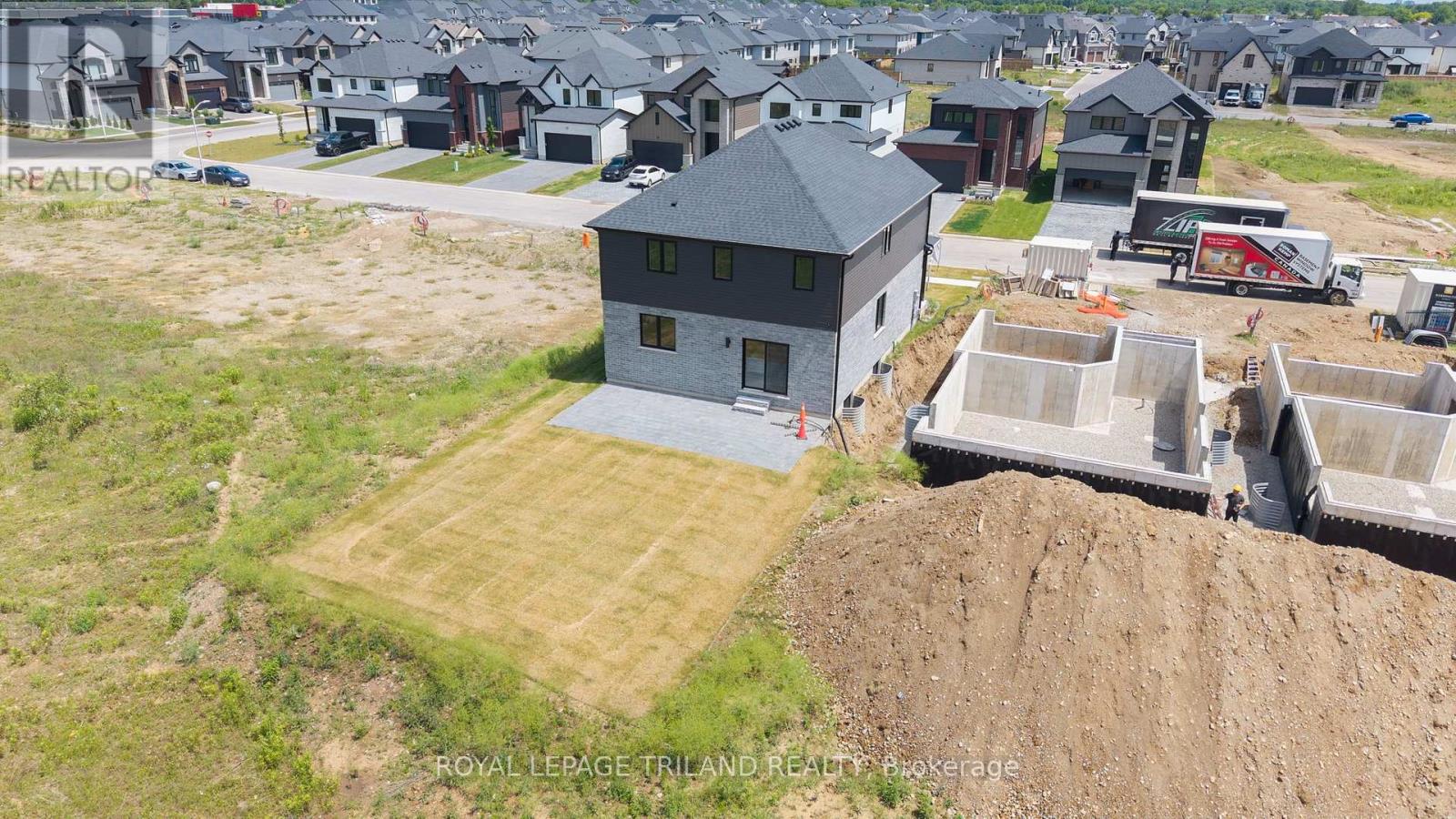 23 Allister Drive, Middlesex Centre, Ontario  N0L 1R0 - Photo 43 - X12805182