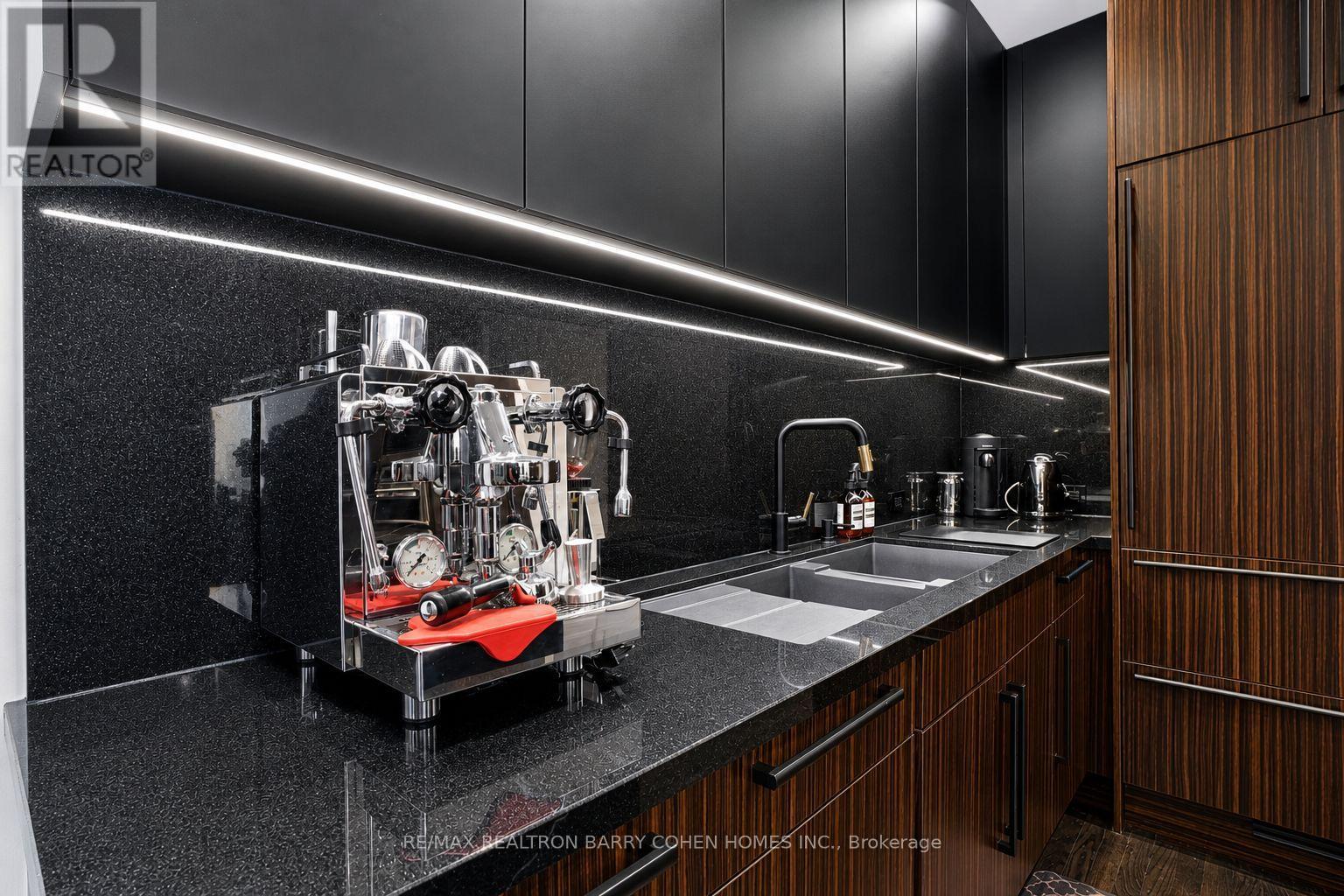 117 Scollard Street, Toronto, Ontario  M5R 1G4 - Photo 6 - C13447804