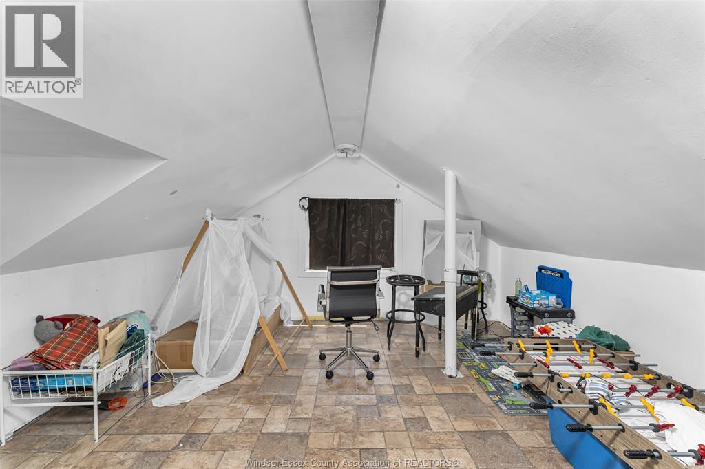 2377 Arthur, Windsor, Ontario  N8W 4V6 - Photo 21 - 26014112