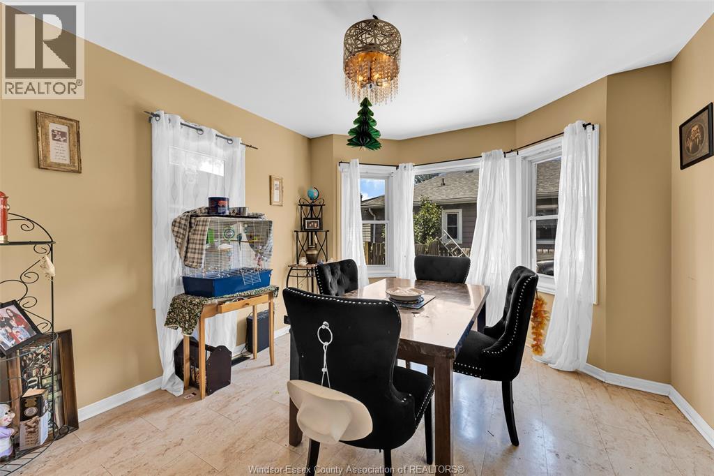2377 Arthur, Windsor, Ontario  N8W 4V6 - Photo 11 - 26014112