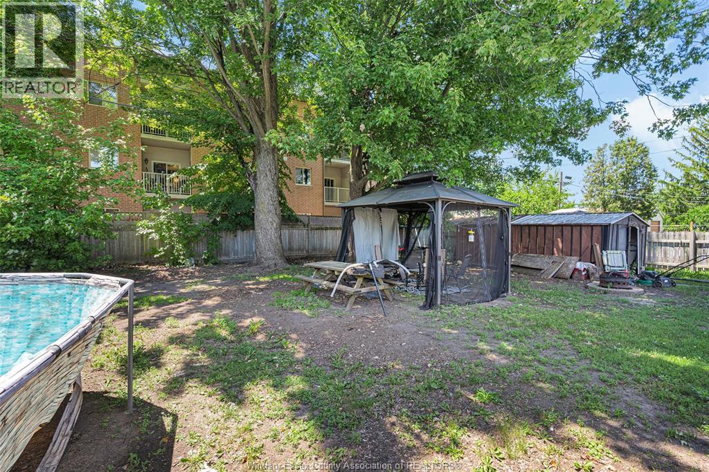 2377 Arthur, Windsor, Ontario  N8W 4V6 - Photo 6 - 26014112