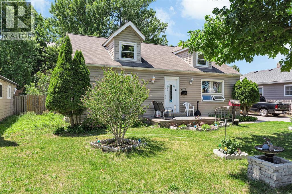 2377 Arthur, Windsor, Ontario  N8W 4V6 - Photo 3 - 26014112