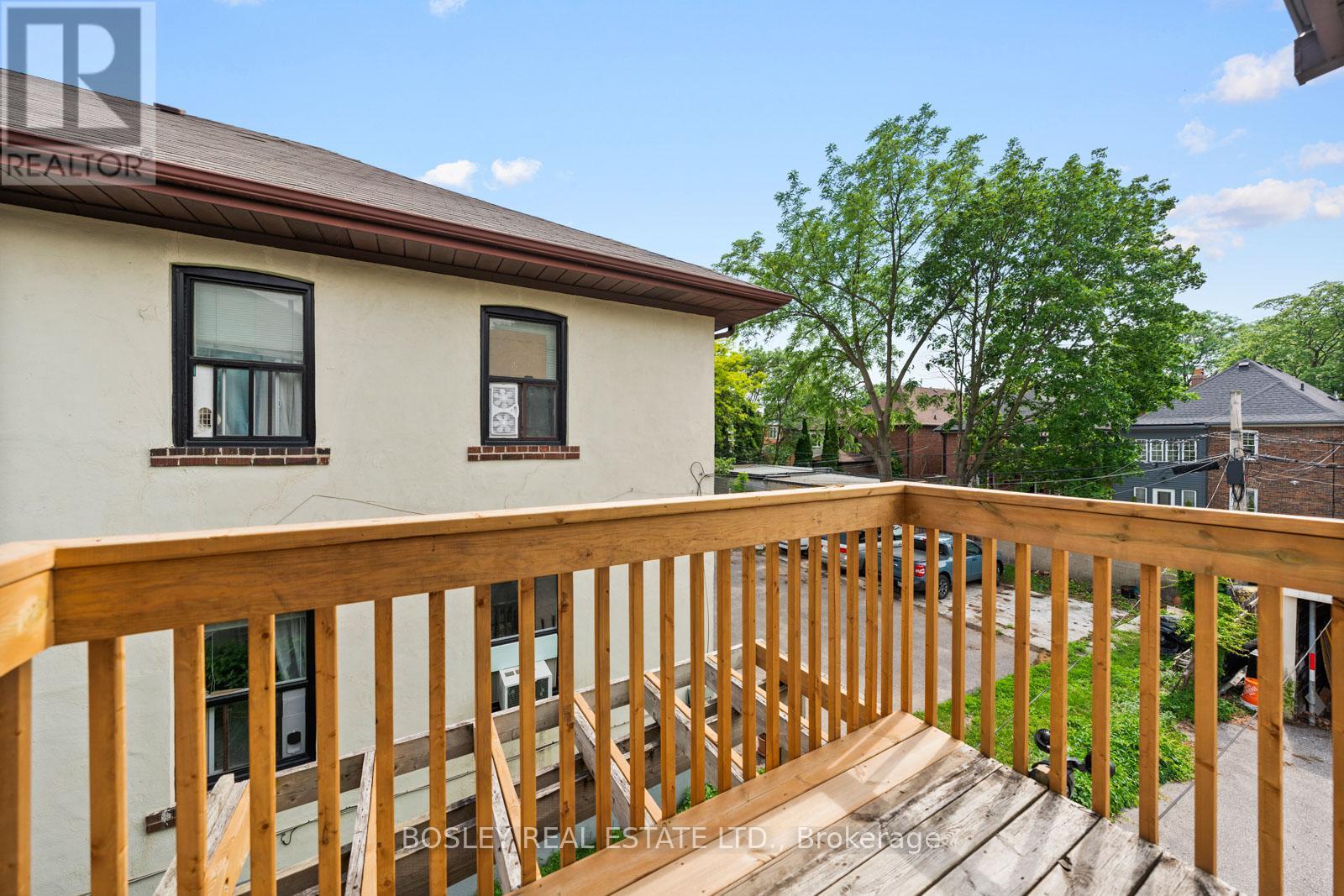 Upper - 14 Preston Place, Toronto, Ontario M4N 2S9 - Photo 14 - C13447888