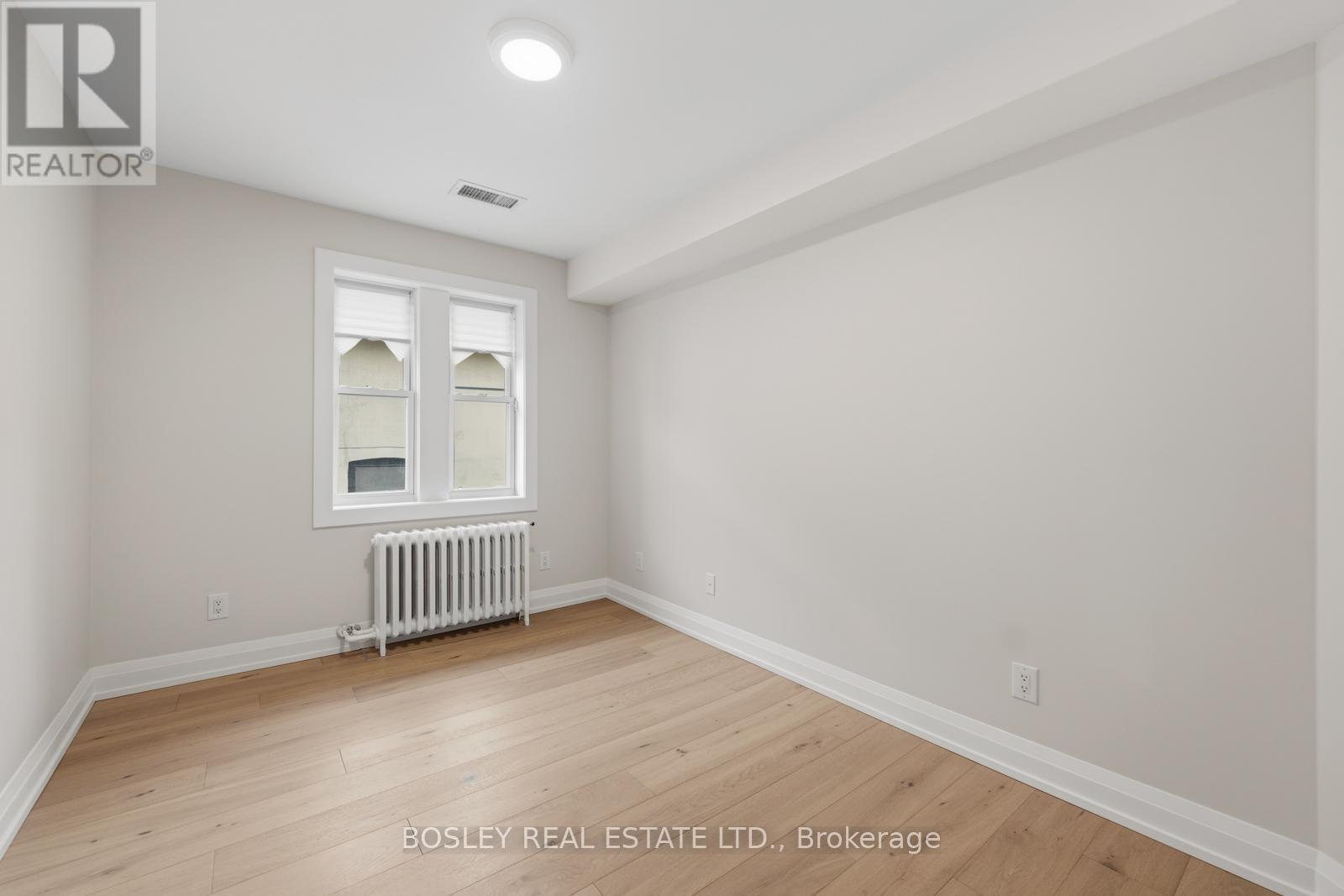 Upper - 14 Preston Place, Toronto, Ontario M4N 2S9 - Photo 16 - C13447888
