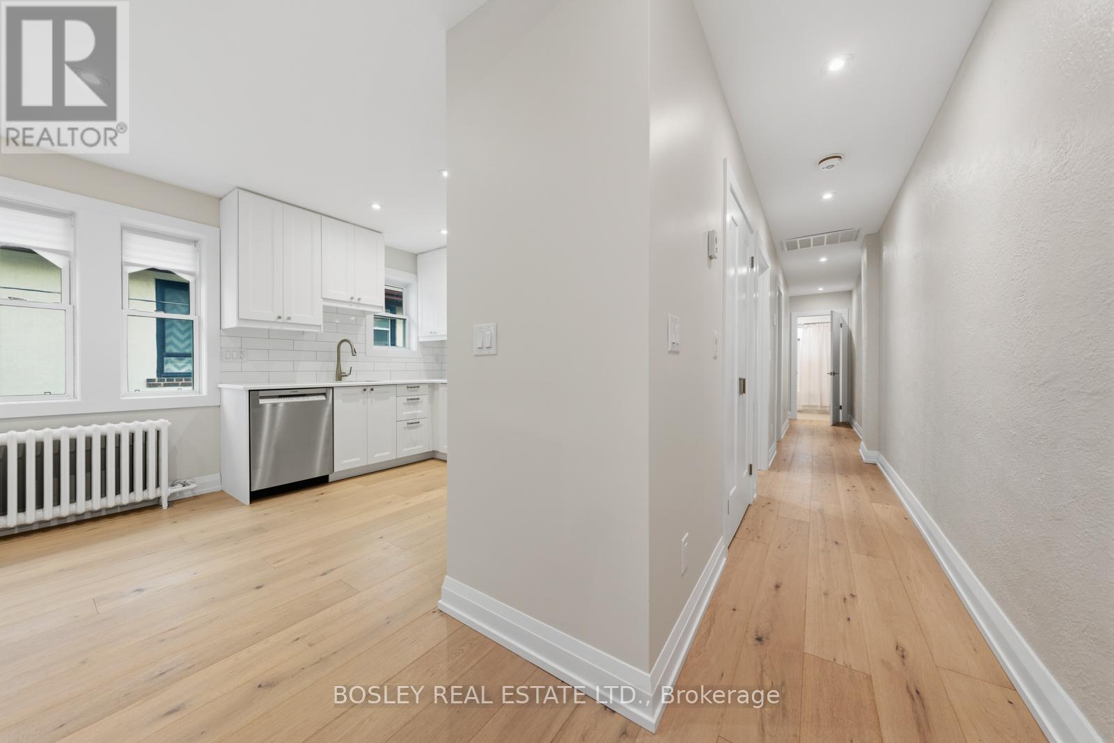 Upper - 14 Preston Place, Toronto, Ontario M4N 2S9 - Photo 9 - C13447888