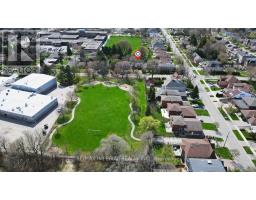 8 FARGO AVENUE, Toronto, Ontario