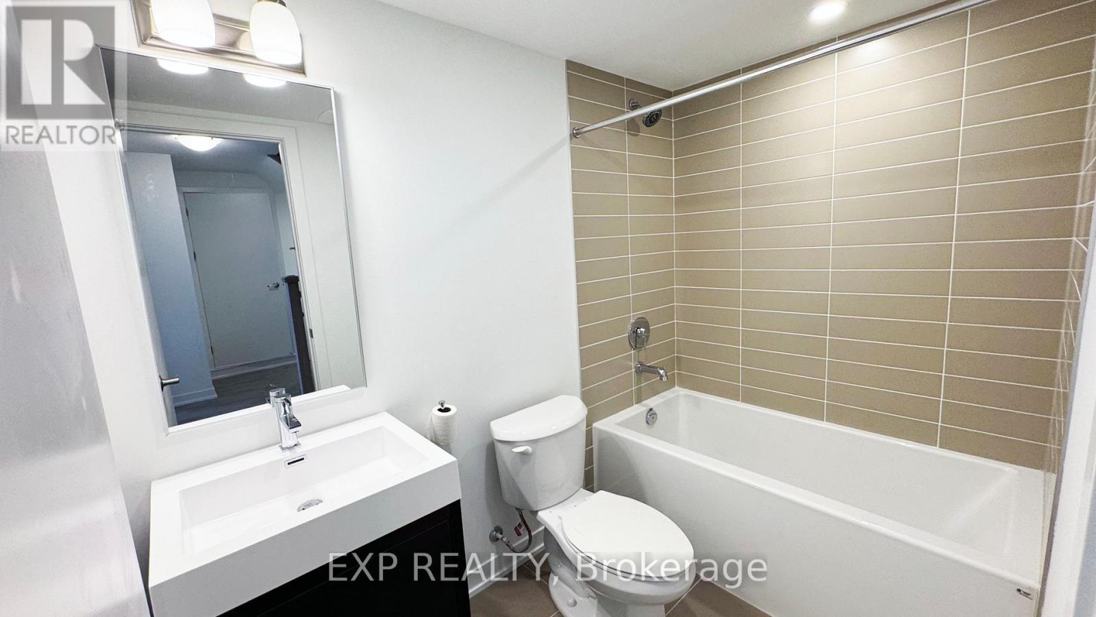 66 Turtle Island Drive, Toronto, Ontario M6A 0G2 - Photo 21 - C13447904