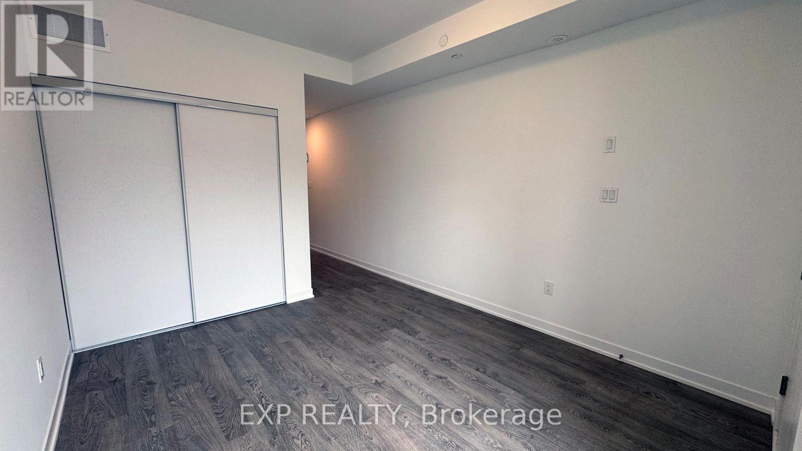 66 Turtle Island Drive, Toronto, Ontario M6A 0G2 - Photo 3 - C13447904