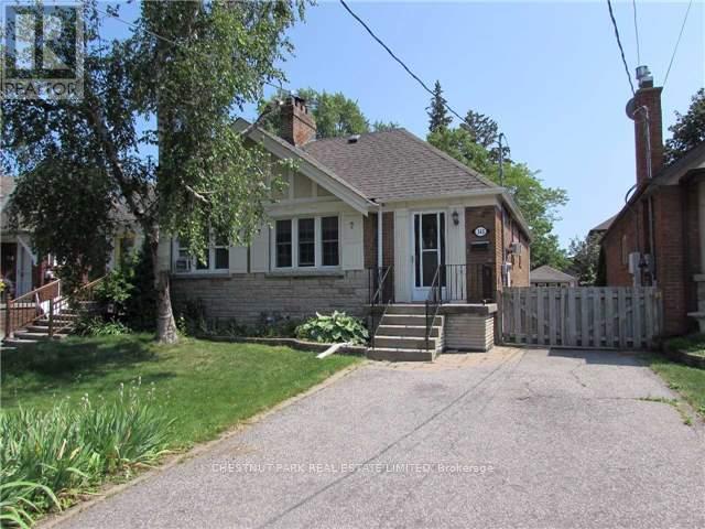 143 GLENVALE BOULEVARD, Toronto, Ontario