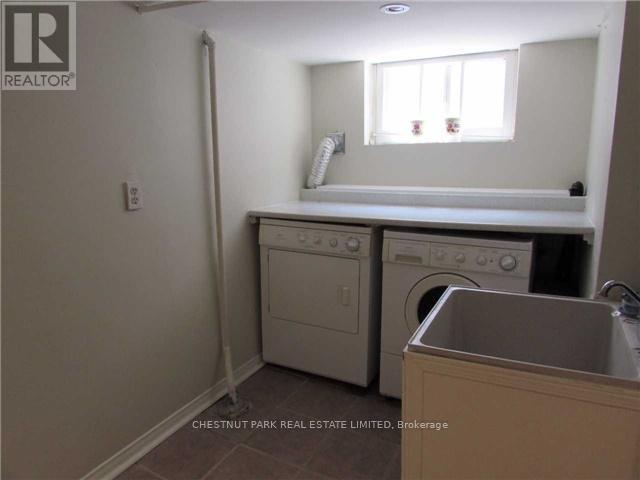143 Glenvale Boulevard, Toronto, Ontario  M4G 2W2 - Photo 7 - C13447986