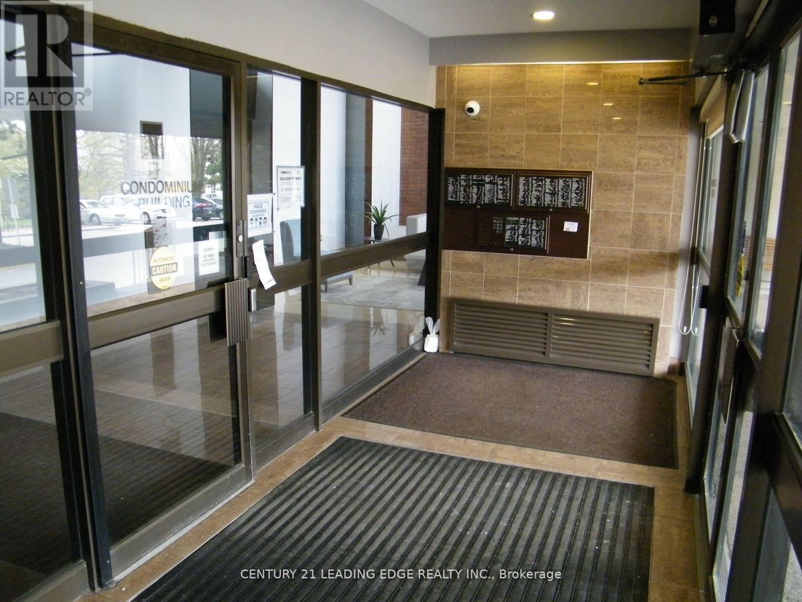 1614 - 177 Linus Road, Toronto, Ontario M2J 4S5 - Photo 3 - C13447992