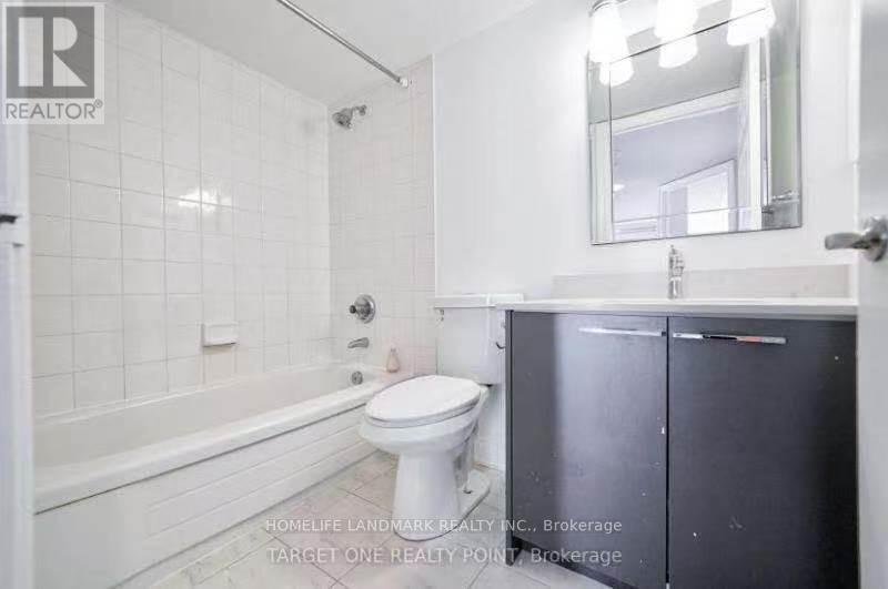 35 Empress Avenue, Toronto, Ontario  M2N 6T3 - Photo 3 - C13448010