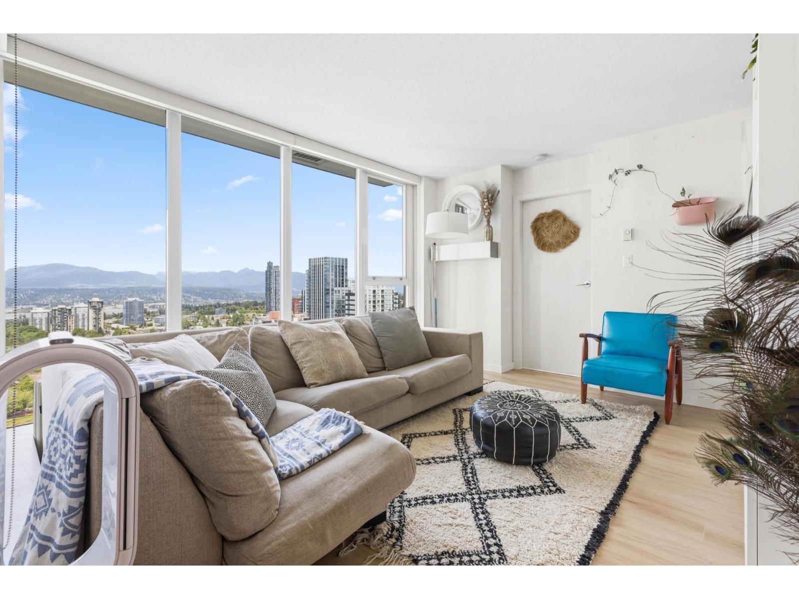 3303 13325 102A AVENUE