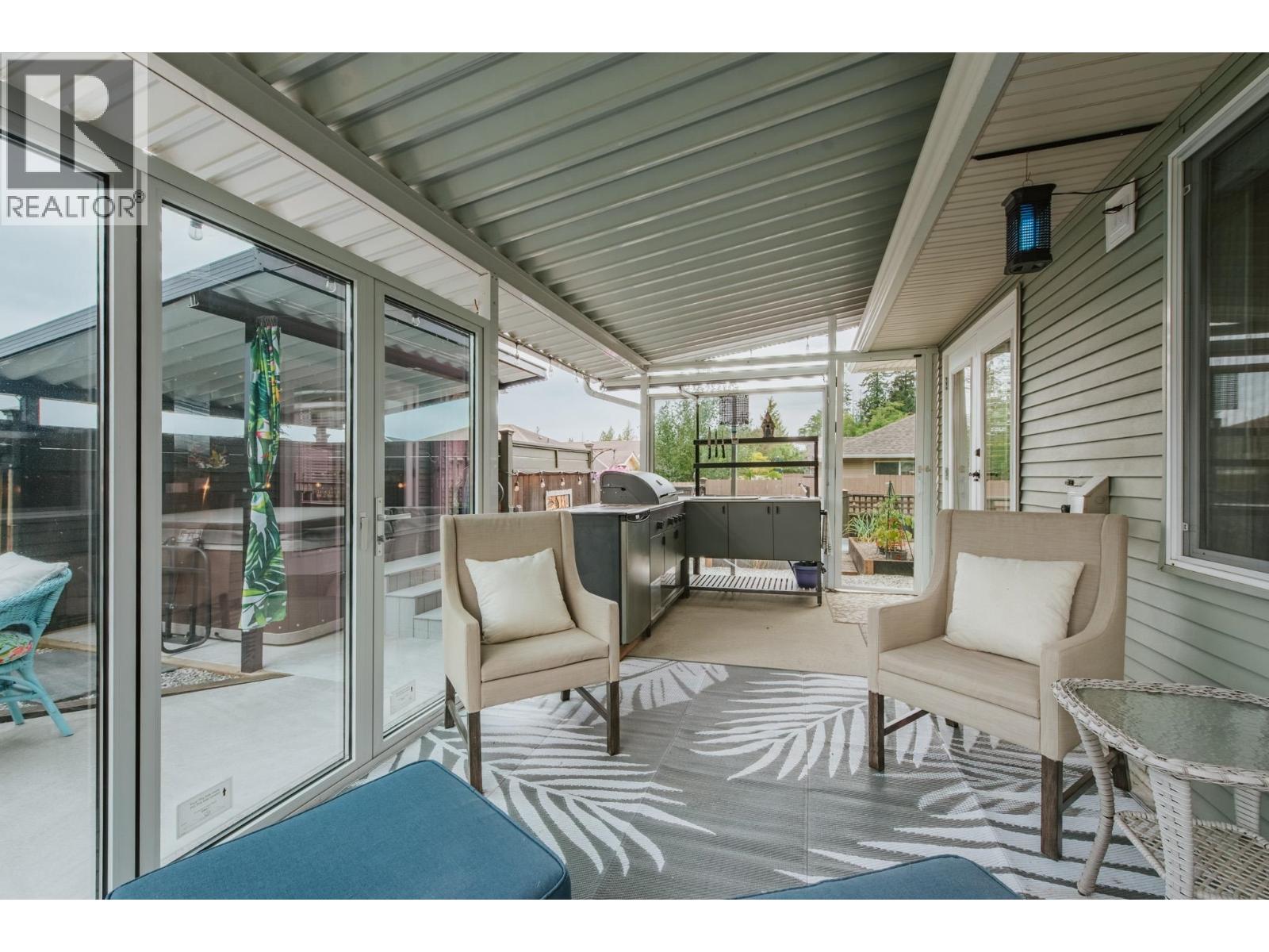 6319 Tower Street, Sechelt, British Columbia  V7Z 0T7 - Photo 25 - R3132385
