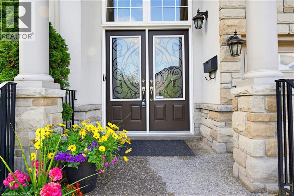 20 Lorupe Court, Ancaster, Ontario  L9G 0C8 - Photo 3 - 40840075