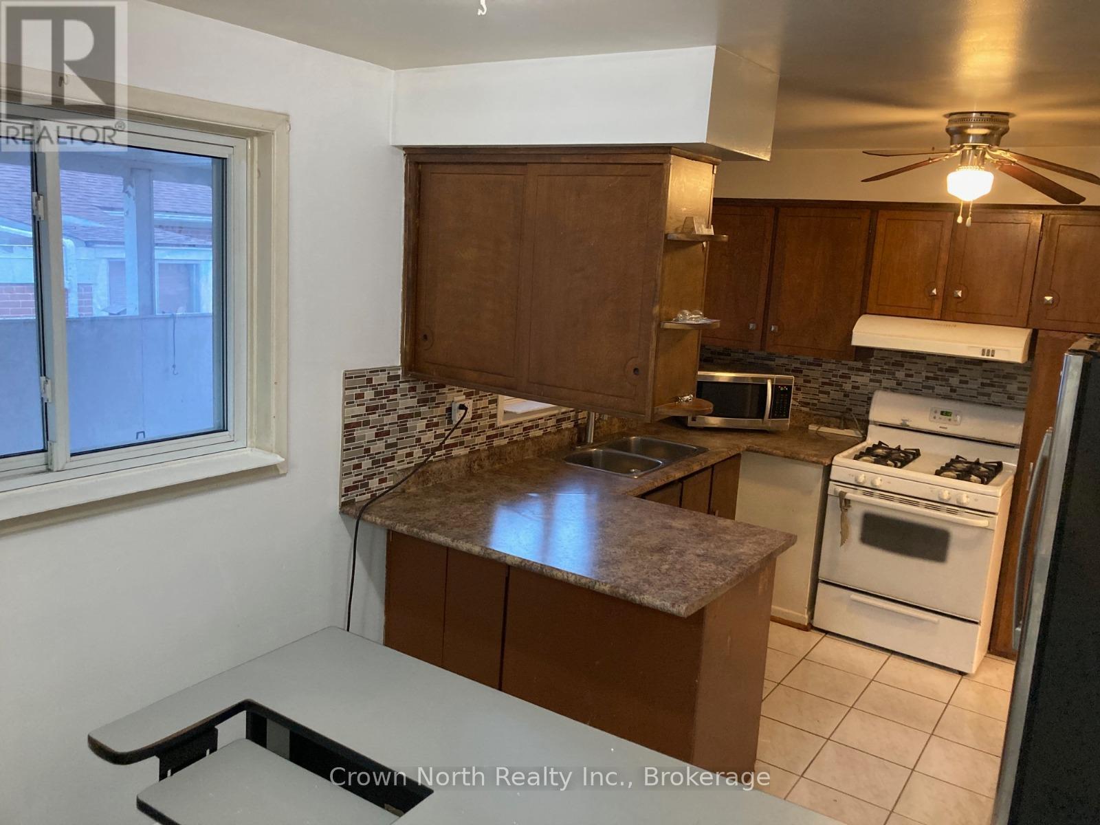Main - 41 Pegasus Trail, Toronto, Ontario M1G 3N6 - Photo 4 - E13447810