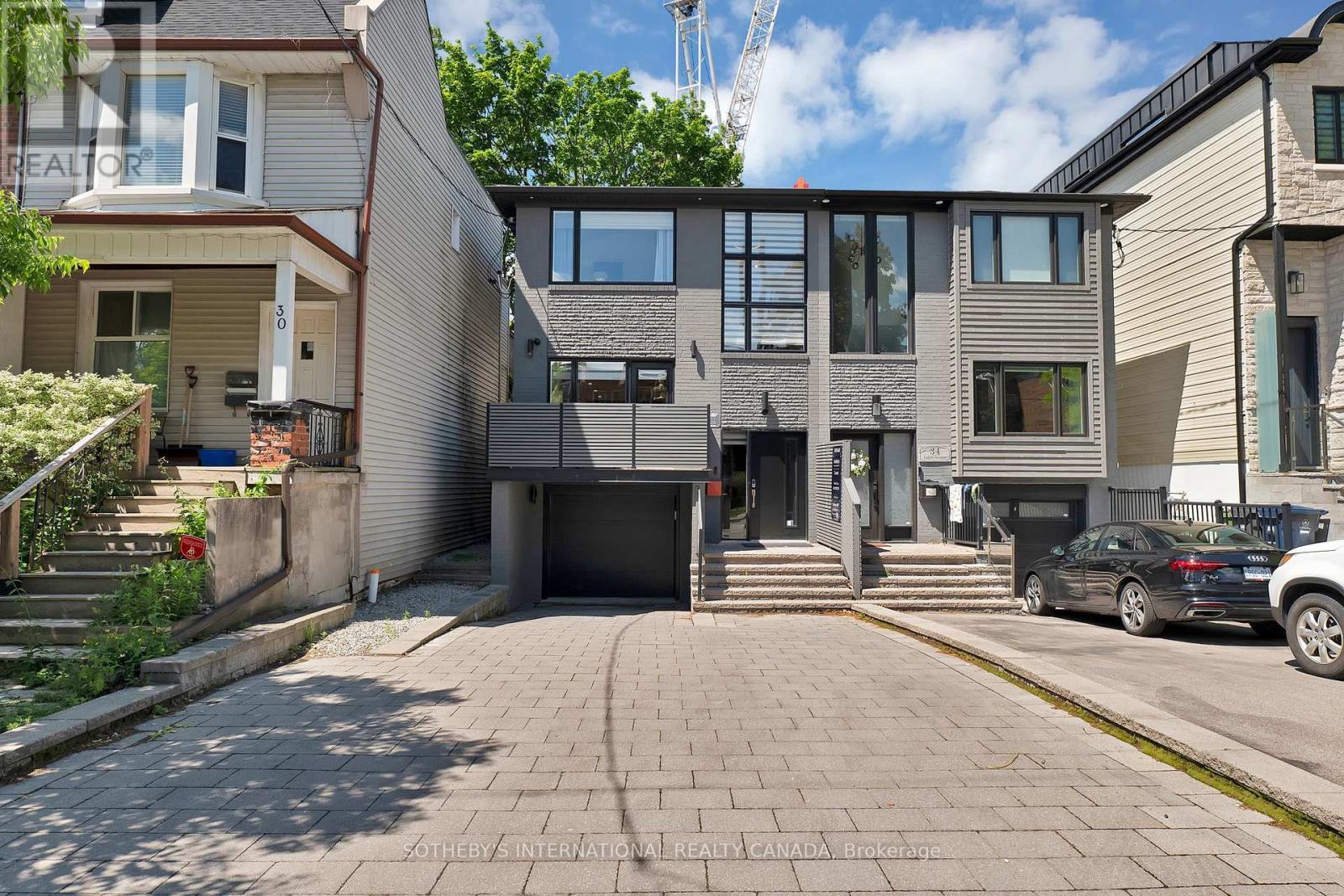 32 Eaton Avenue, Toronto, Ontario  M4J 2Z5 - Photo 2 - E13447850
