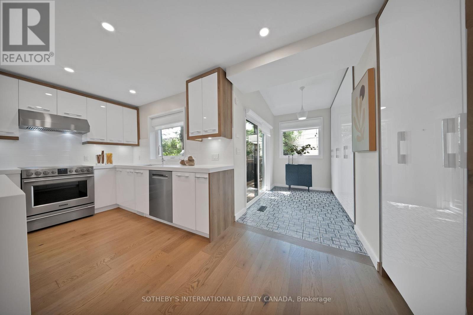 32 Eaton Avenue, Toronto, Ontario  M4J 2Z5 - Photo 20 - E13447850