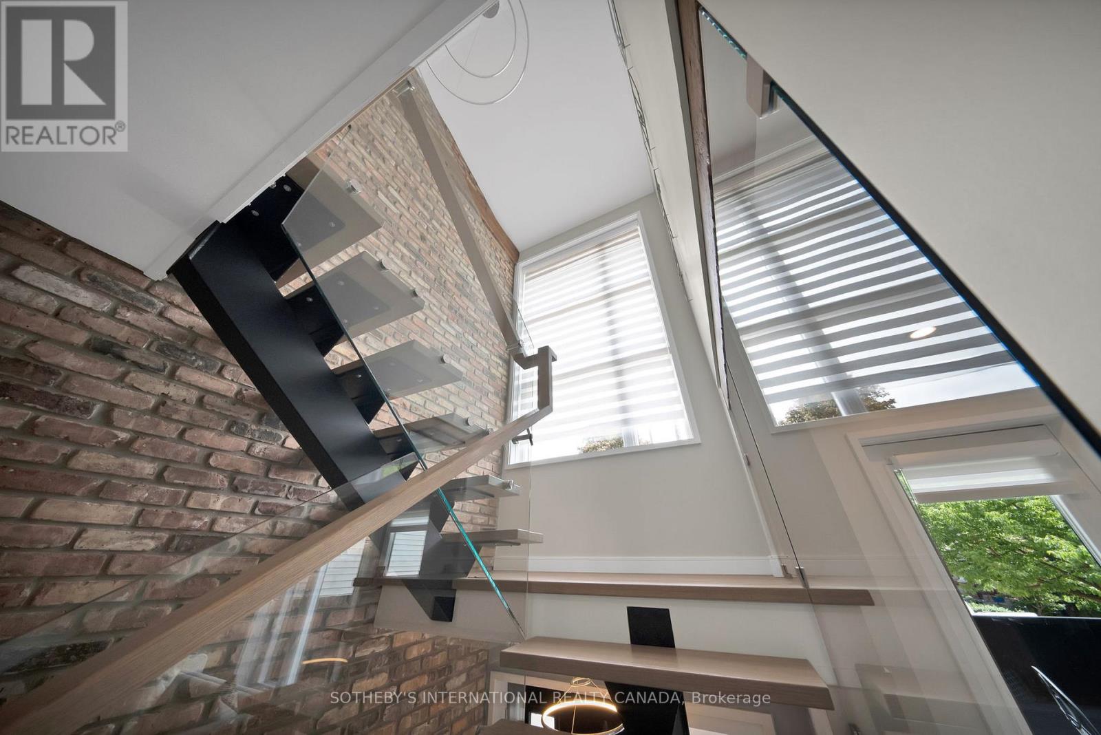 32 Eaton Avenue, Toronto, Ontario  M4J 2Z5 - Photo 22 - E13447850