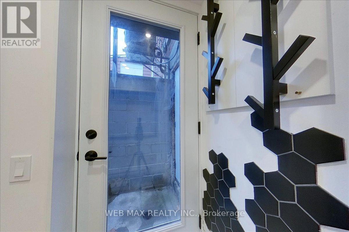 173 Milverton Boulevard, Toronto, Ontario  M4J 1V2 - Photo 40 - E13447856