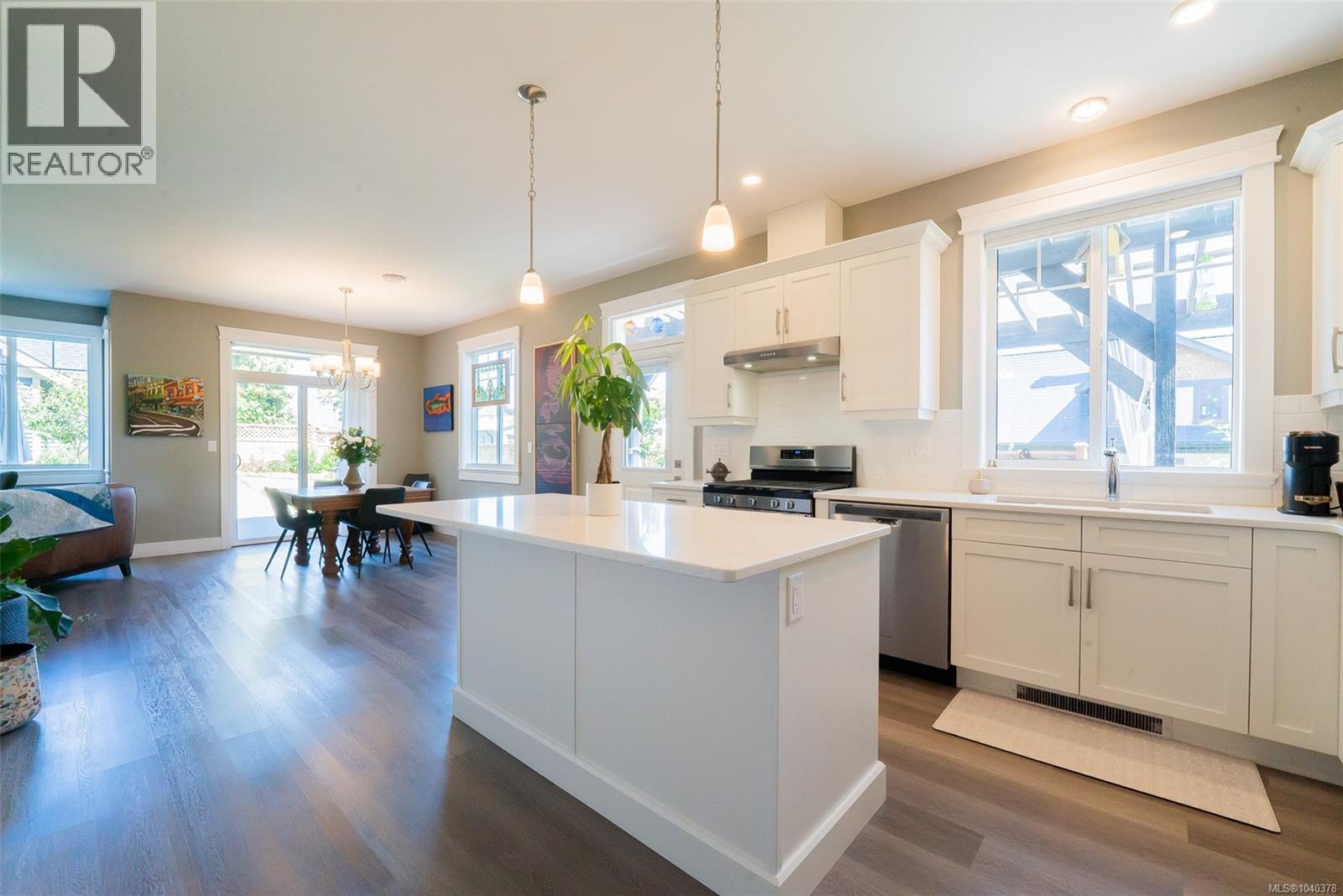 478 Machleary St, Nanaimo, British Columbia  V9R 2H2 - Photo 4 - 1040378