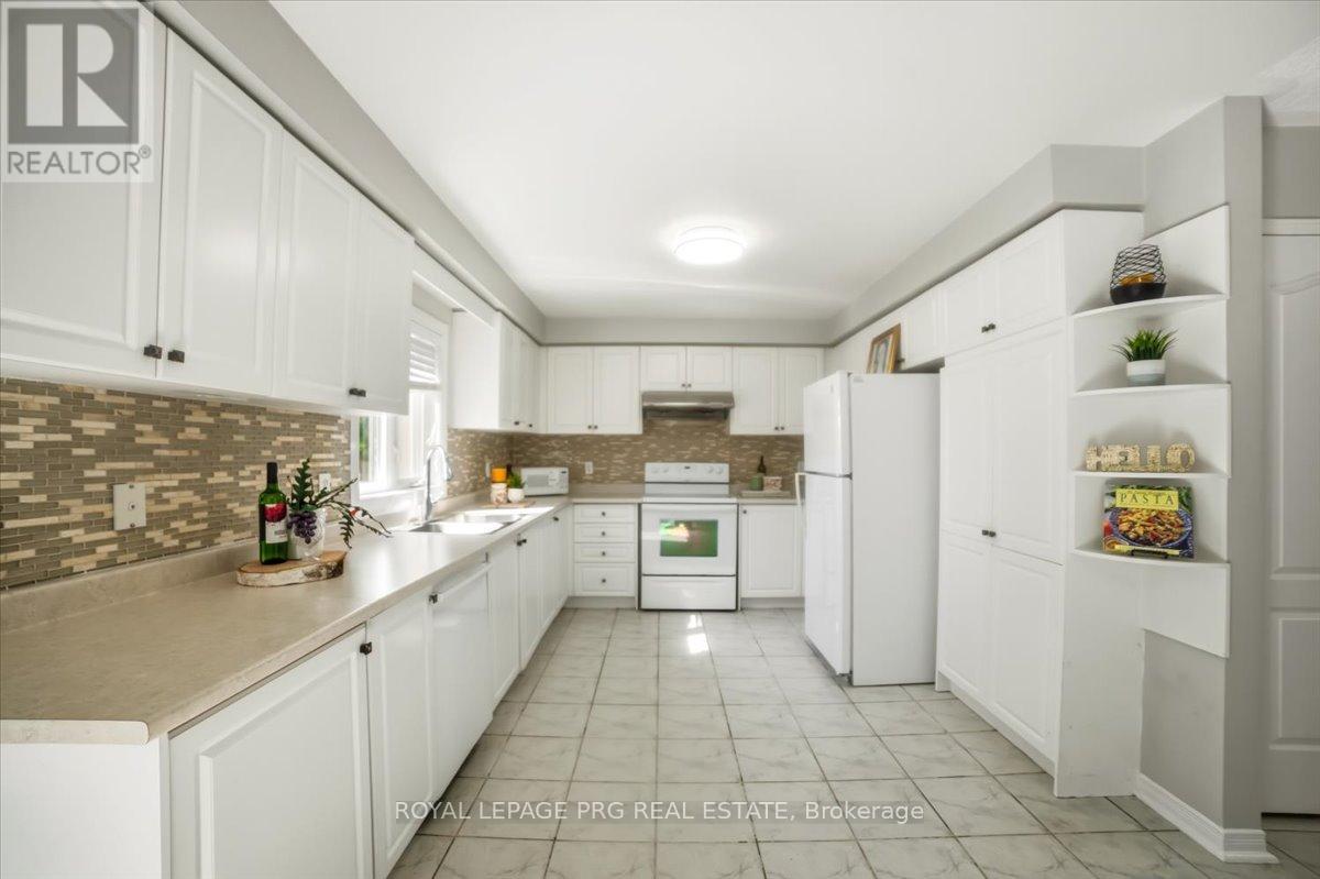65 Giraffe Avenue, Brampton, Ontario  L6R 1Z1 - Photo 16 - W13447860