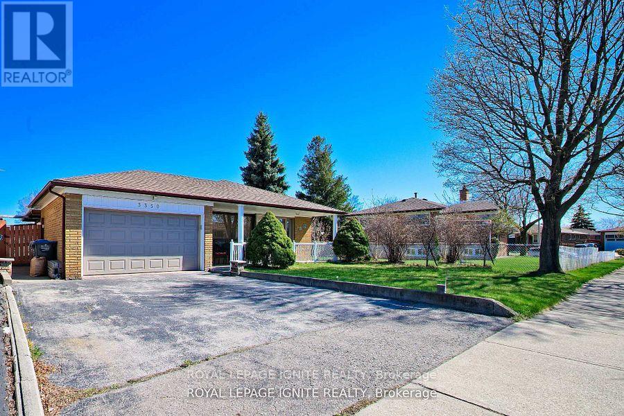 3350 Lehigh Crescent W, Mississauga, Ontario  L4T 1W8 - Photo 1 - W13447872
