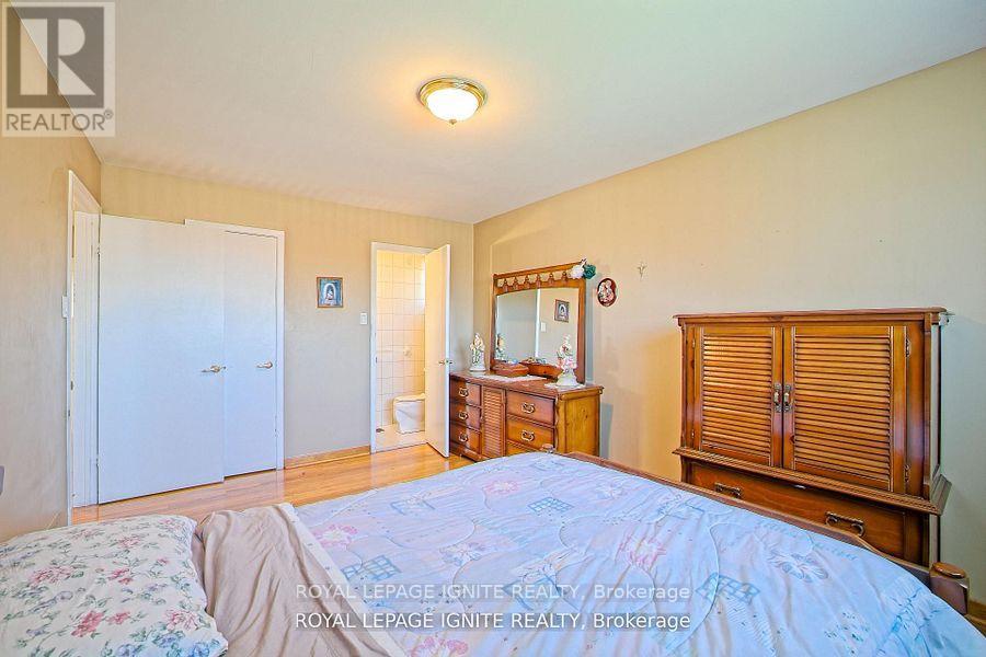 3350 Lehigh Crescent W, Mississauga, Ontario  L4T 1W8 - Photo 16 - W13447872
