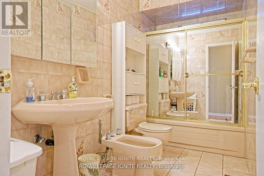 3350 Lehigh Crescent W, Mississauga, Ontario  L4T 1W8 - Photo 18 - W13447872