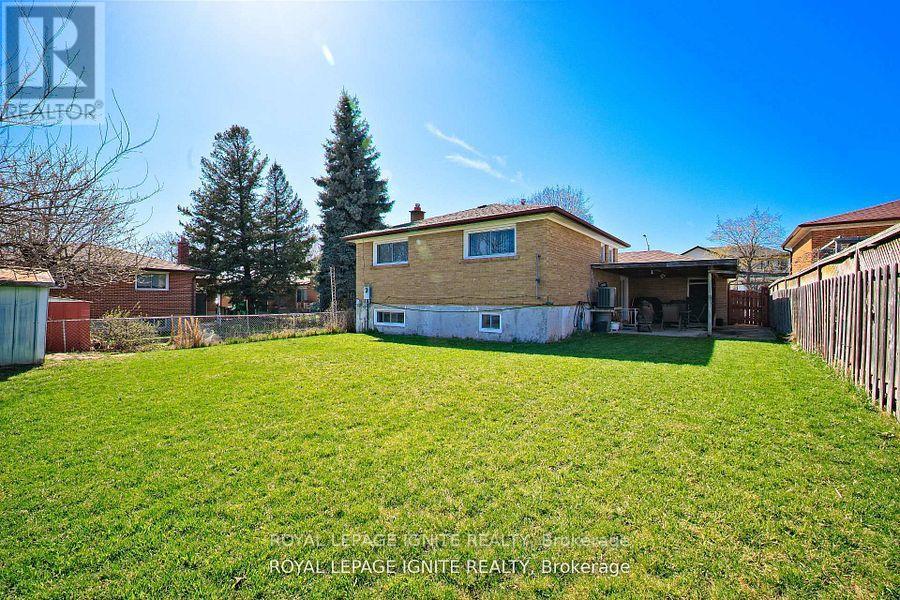 3350 Lehigh Crescent W, Mississauga, Ontario  L4T 1W8 - Photo 24 - W13447872