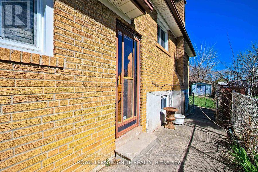 3350 Lehigh Crescent W, Mississauga, Ontario  L4T 1W8 - Photo 25 - W13447872
