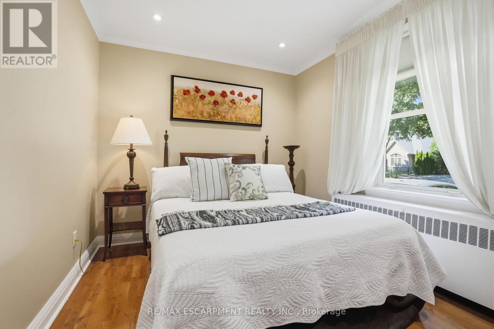 549 Ann Avenue, Burlington, Ontario  L7T 2S7 - Photo 24 - W13447874